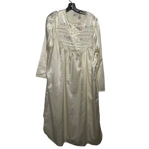 Vintage Delicates Nightgown Women's Size M White Satin Lace Floral Embroidered